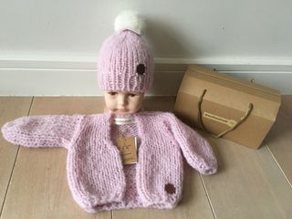 Baby bernadetje met muts